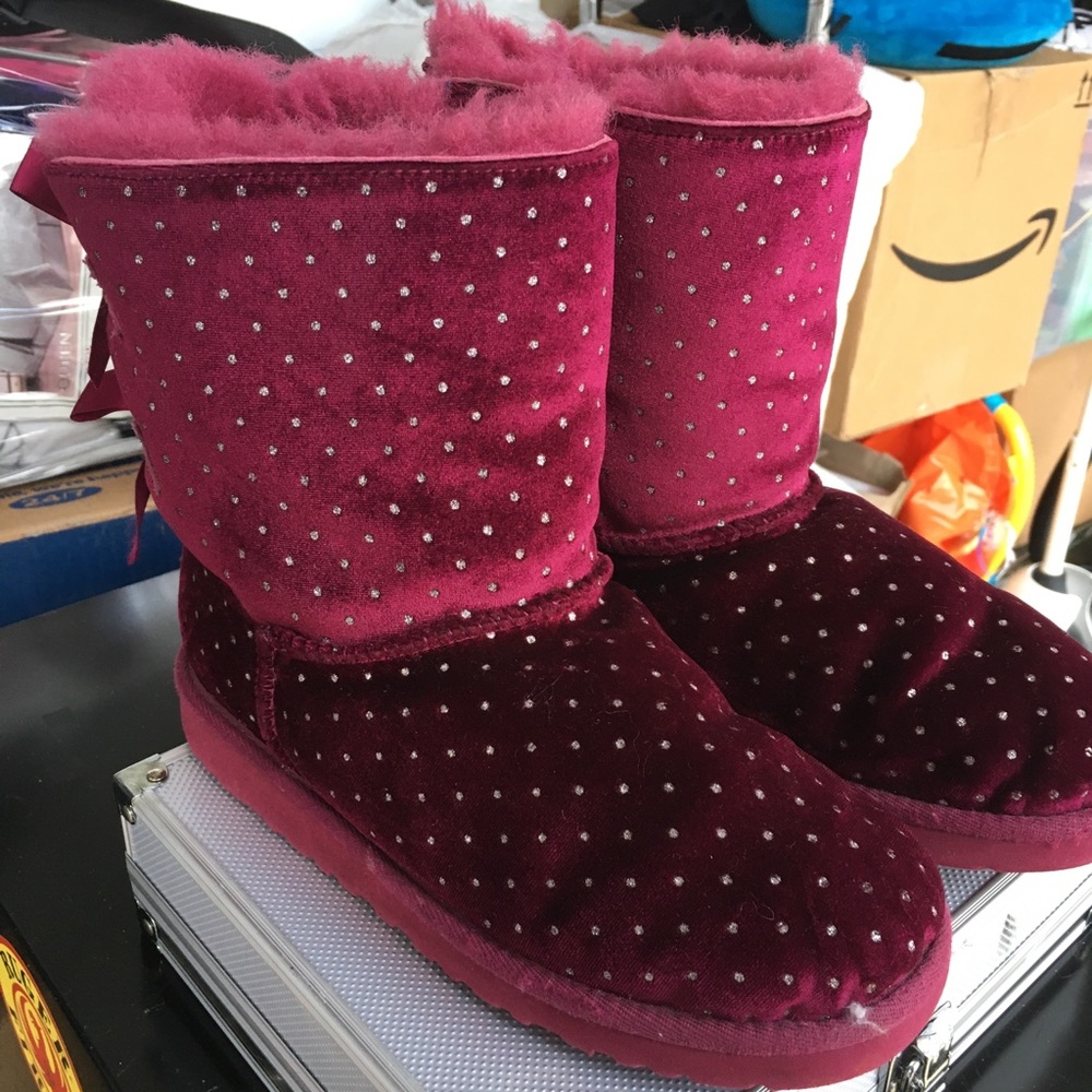 Ugg boots - youth size 4